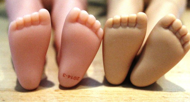 Девочки минушечки сравнение Кетти Круз и Вайт Баллон (фото 6)