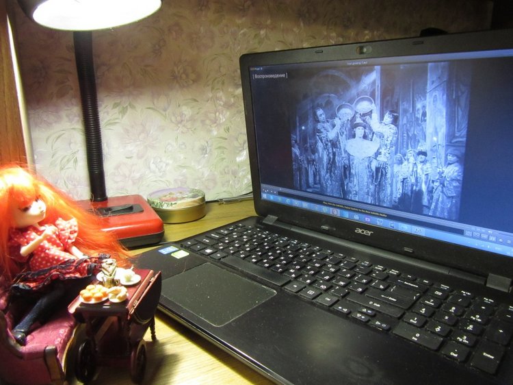 Вечерний просмотр фильма-классики "Иван Грозный". Первая любовь Грелль: новые чувства, новый костюм (фото 6)