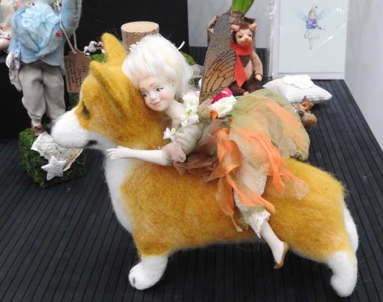 Зверюшки на балу. Тишинка 2017