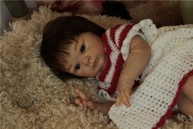 Джулия - малышка из молдика Jill от Adrie Stoete