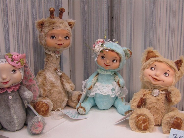 Зелененький он был... По следам выставки кукол на Тишинке 2016. В преддверии выставки «Hello Teddy» 1-4 декабря 2016 | Бэйбики Зелененький он был... По следам выставки кукол на Тишинке 2016. В преддверии выставки «Hello Teddy» 1-4 декабря 2016