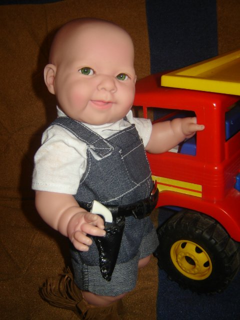 Шериф и его помощник против Мистера Лягуха. Куклы Berenguer (фото 5)