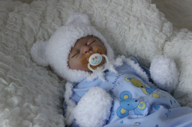 Спящий малышок Жульенчик. Куколка реборн Вишни Виктории