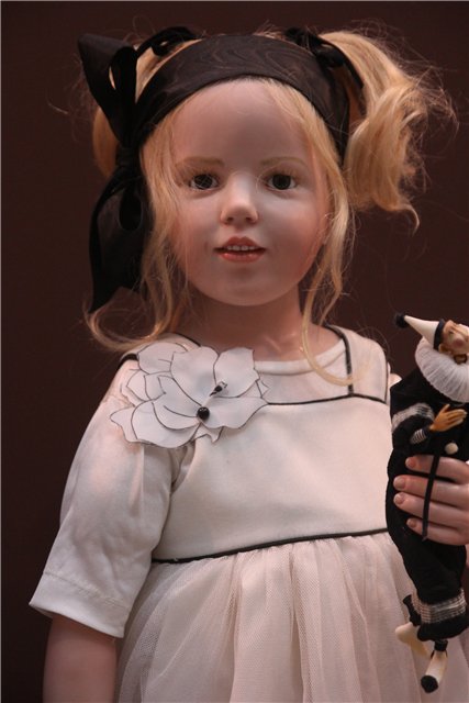 Hilderard Gunzel на выставке "Искусство куклы" в Гостином дворе