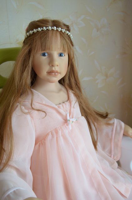 И снова Гвен... кукла Элизы Глазгольд