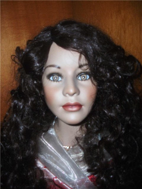 Продолжаю рассказ о моей коллекции: на этот раз фарфор в шкафу