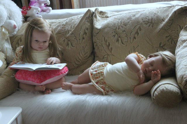 Сестенки Арианночки. Куколки реборн Виктории Вишни