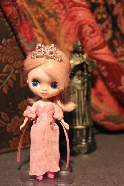 Миниатюра в одежде для кукол (фото 3)