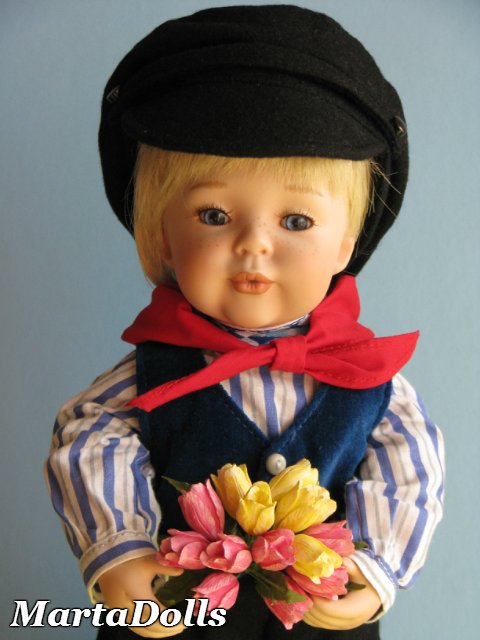 Сладкая парочка. Фарфоровые куклы от Донны Руберт в национальных народных голландских костюмах