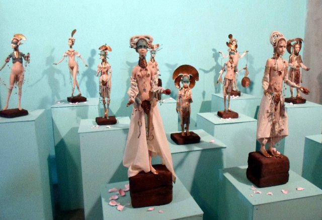 Весенний бал на Ветошном. Фотоотчет и первые впечатления: "почему количество не всегда переходит в качество?" | Бэйбики Весенний бал на Ветошном. Фотоотчет и первые впечатления: "почему количество не всегда переходит в качество?" (фото 8)