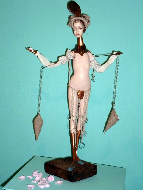 Весенний бал на Ветошном. Фотоотчет и первые впечатления: "почему количество не всегда переходит в качество?" | Бэйбики Весенний бал на Ветошном. Фотоотчет и первые впечатления: "почему количество не всегда переходит в качество?" (фото 7)