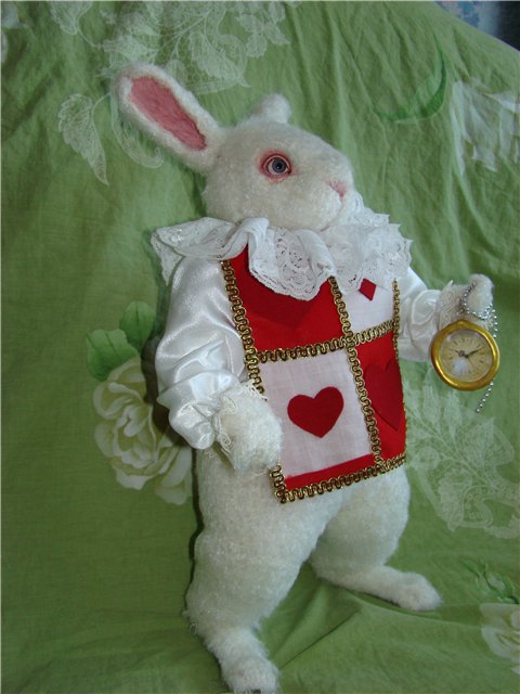Белый кролик по мотивам рассказа об Алисе. Авторская кукла Кондрашовой Ирины