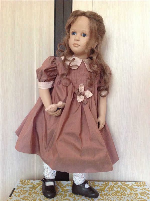 В тени своей сестры. Стефани (Stefanie) от Ruth Treffeisen