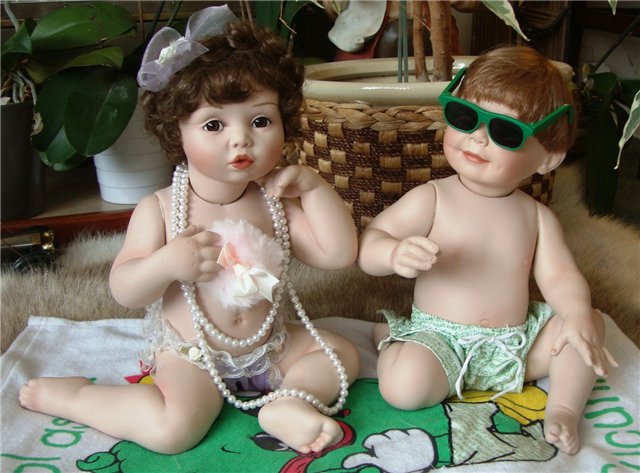 Два очаровательных фарфоровых малыша от Titus Tomescu, Ashton Drake (фото 9)