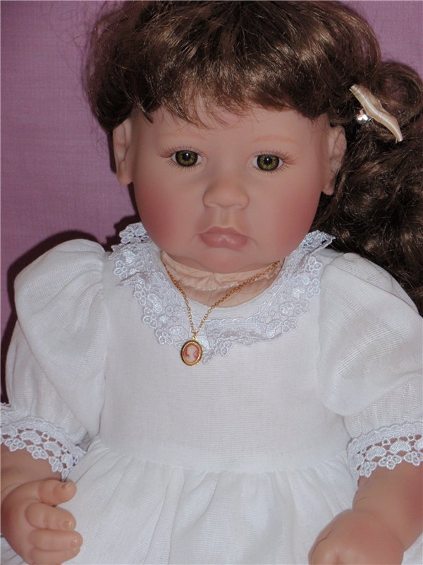 Вот такие нижние платьица нарядницам Lee Middelton