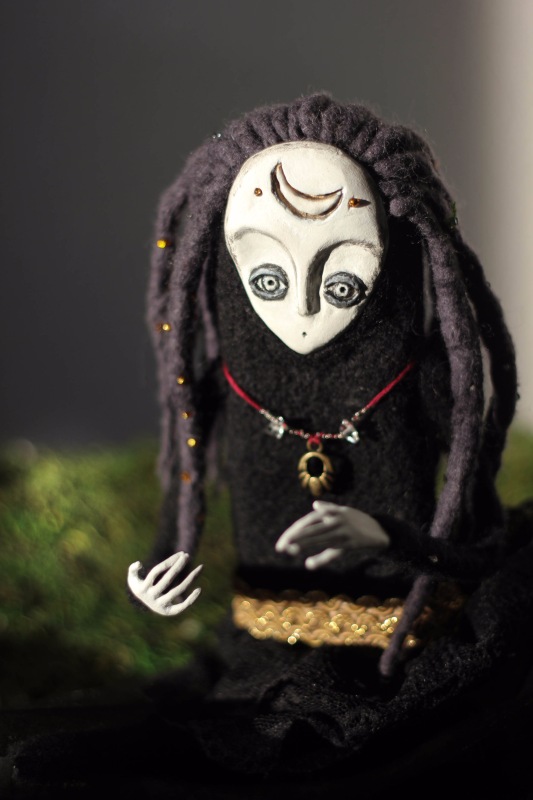 Ночная. Кукла в смешанной технике