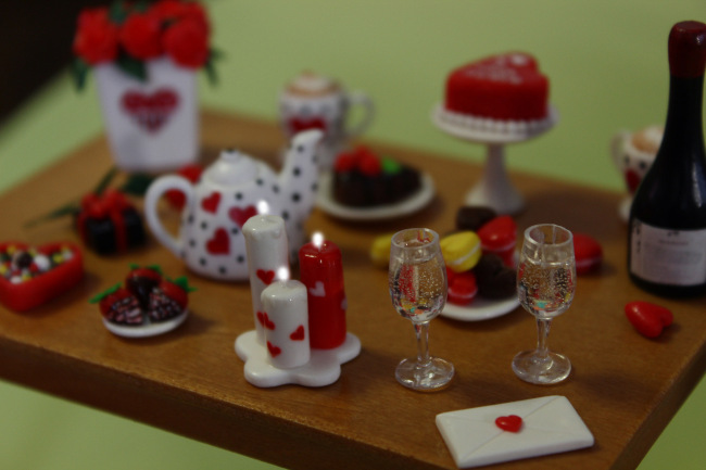 Как Фиби и Остин зиму зимовали. Часть 2: День Святого Валентина, 8 Марта