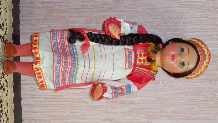 Фабрика 8 марта и серия "Куклы в старинных костюмах русских губерний"