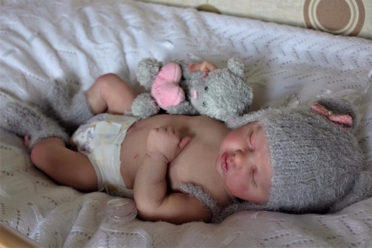 Моя новорожденная малышка Инди