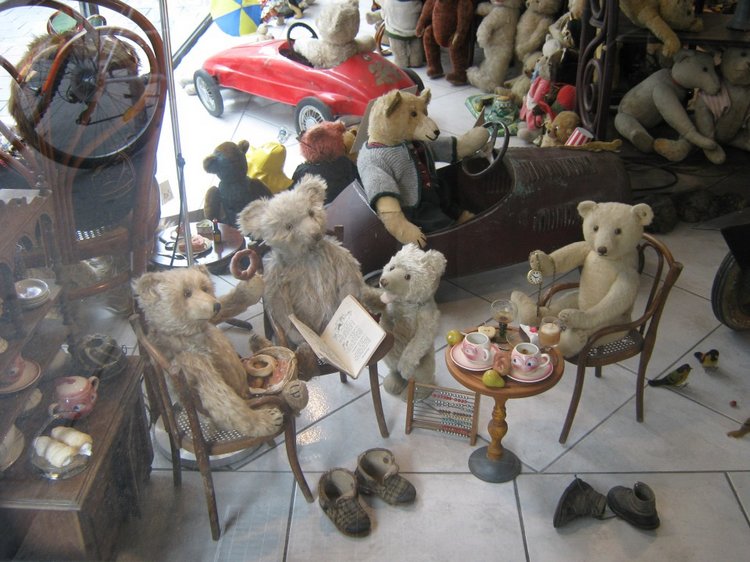 Медвежий флэш-моб – воспоминание о Вене