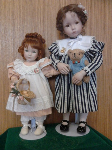 Эмили и девочка с персиками от Дианы Эффнер