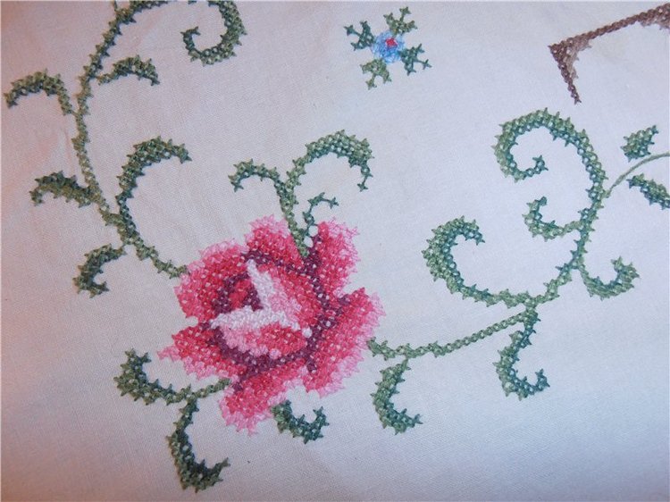 Личная коллекция винтажных скатертей и салфеток