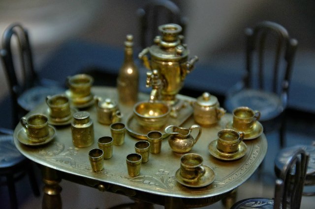 Историческая миниатюра — Редкие антикварные куклы и реплики: воск (фото 6)