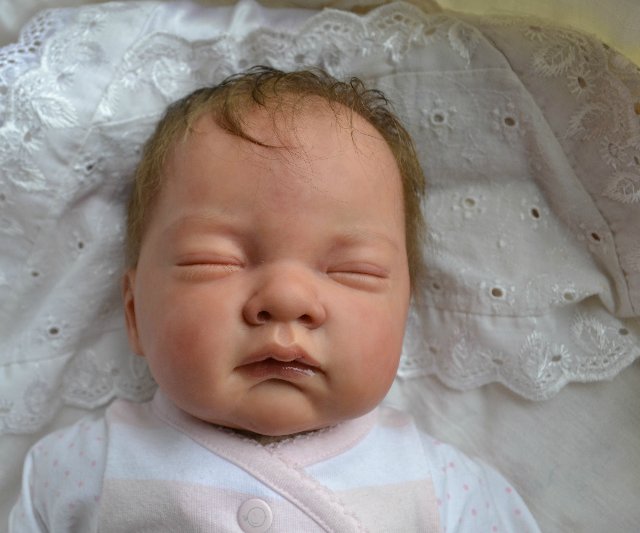 Реборненок для ребенка — Куклы Nines d'Onil (Нинес): Миа (Mia) (фото 3)