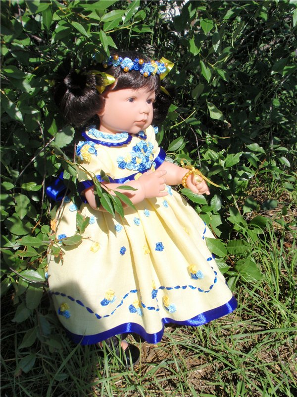 Солнечная цветочница Анюта. Эксперименты с переодеванием могут быть нескончаемы