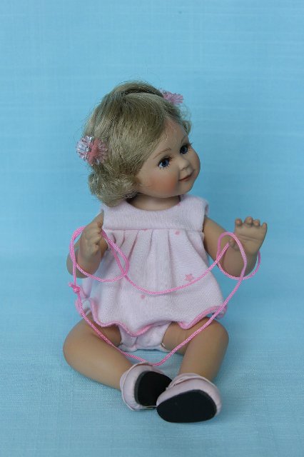 Фарфоровая кнопочка позирует на открытку! Габриела Мюллер для Мастерпис (фото 3)