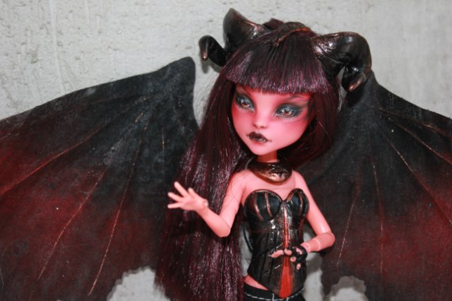 ООАК Monster High — ООАК Monster High и Ever After High: репейнт