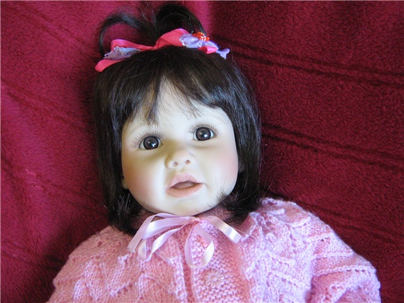 А вы любите подарки? Подарок для куклы Настеньки (фото 7)