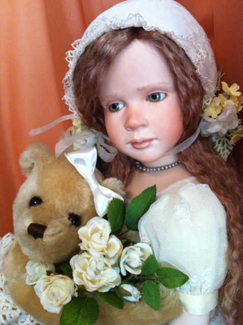 … была в том милом возрасте, когда девочка уже не ребенок, а ребенок еще не девушка. Лилу (Lilou) от автора Рут Треффайзен