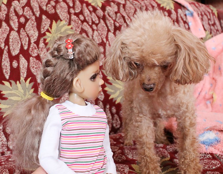 Знакомство Лолы, Kaye Wiggs