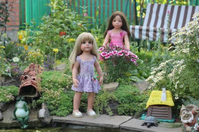 Вязаный подиум от Smorodinы для кукол Gotz