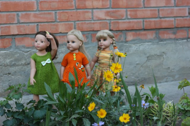 Вязаный подиум от Smorodinы для кукол Gotz