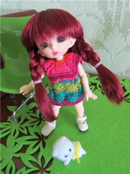 Сказка о новом комбинезончике или как Мэгги примеряла косы