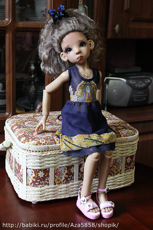 Красная шапочка, Kaye Wiggs