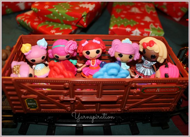 Новогодний экспресс с лалалупси - Lalaloopsy Mini MGA (фото 8)