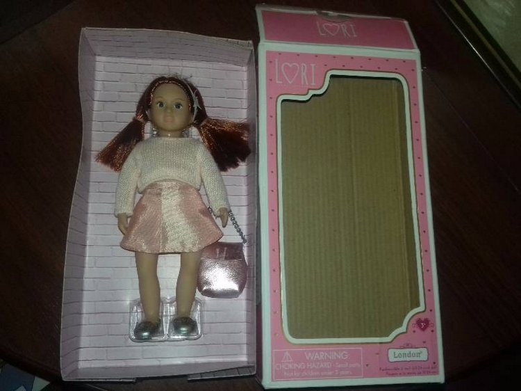 Обзор куклы Lori (Лори) London от Battat | Бэйбики Обзор куклы Lori (Лори) London от Battat