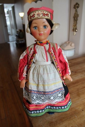 Фабрика 8 марта и серия "Куклы в старинных костюмах русских губерний"