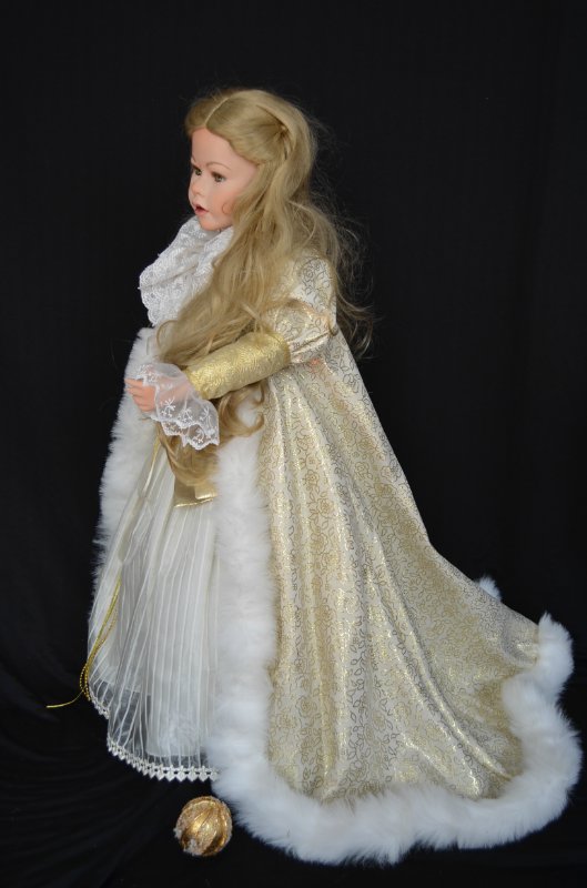 Очаровательная сказочная фарфоровая волшебница