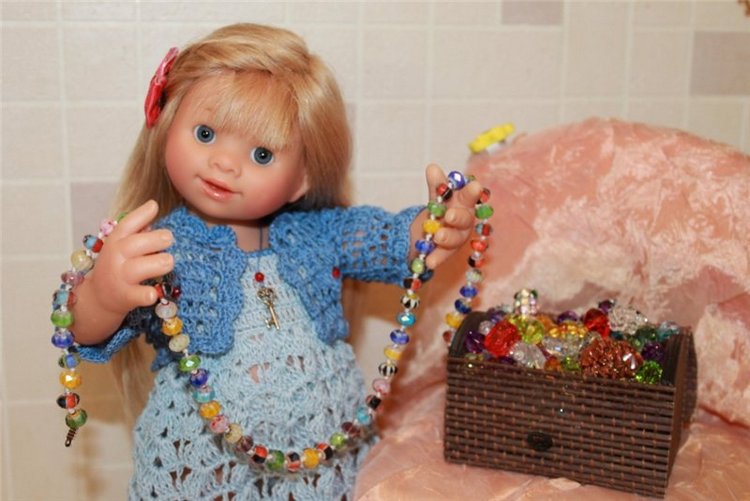 Настоящие гномы обожают сокровища = Женькины драгоценности, или сегодня один год, как мы на "Бэйбиках"