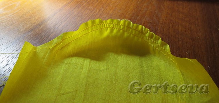 Мастер класс по пошиву плащика для куклы, выкройка