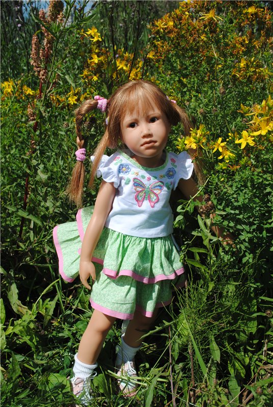 Летняя прогулка милой девочки Паулы Heidi Plusczok