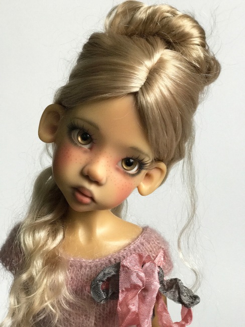 Блондинки в розовом. Kaye Wiggs