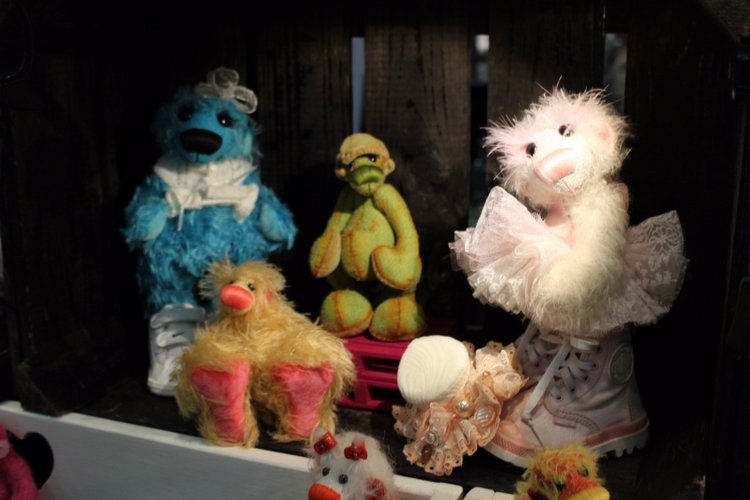 Все на выставку! Продолжение: Куклы и мишки