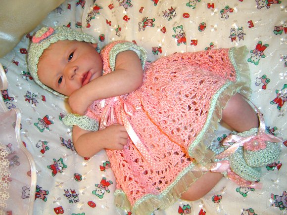 В ожидание весны.Кукольные наряды моих девочек