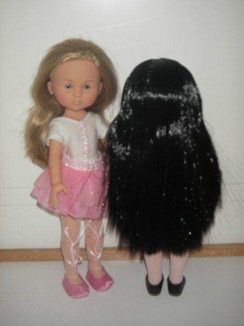 Лиля и Мила фотографируются | Бэйбики Лиля и Мила фотографируются (фото 2)