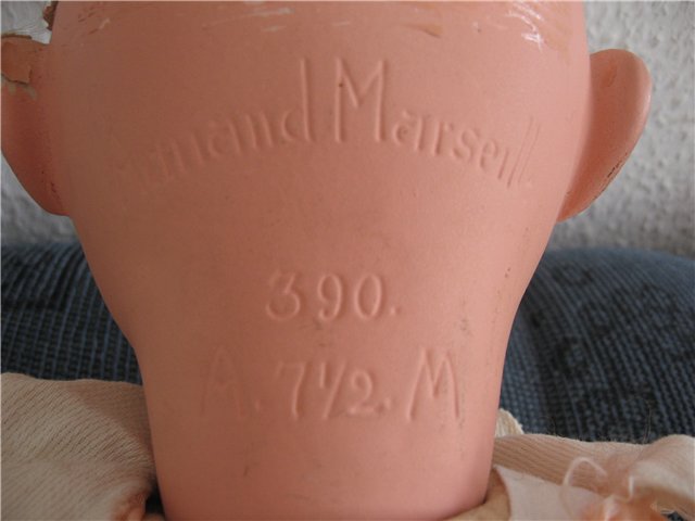 Антикварная кукла от Armand Marseille